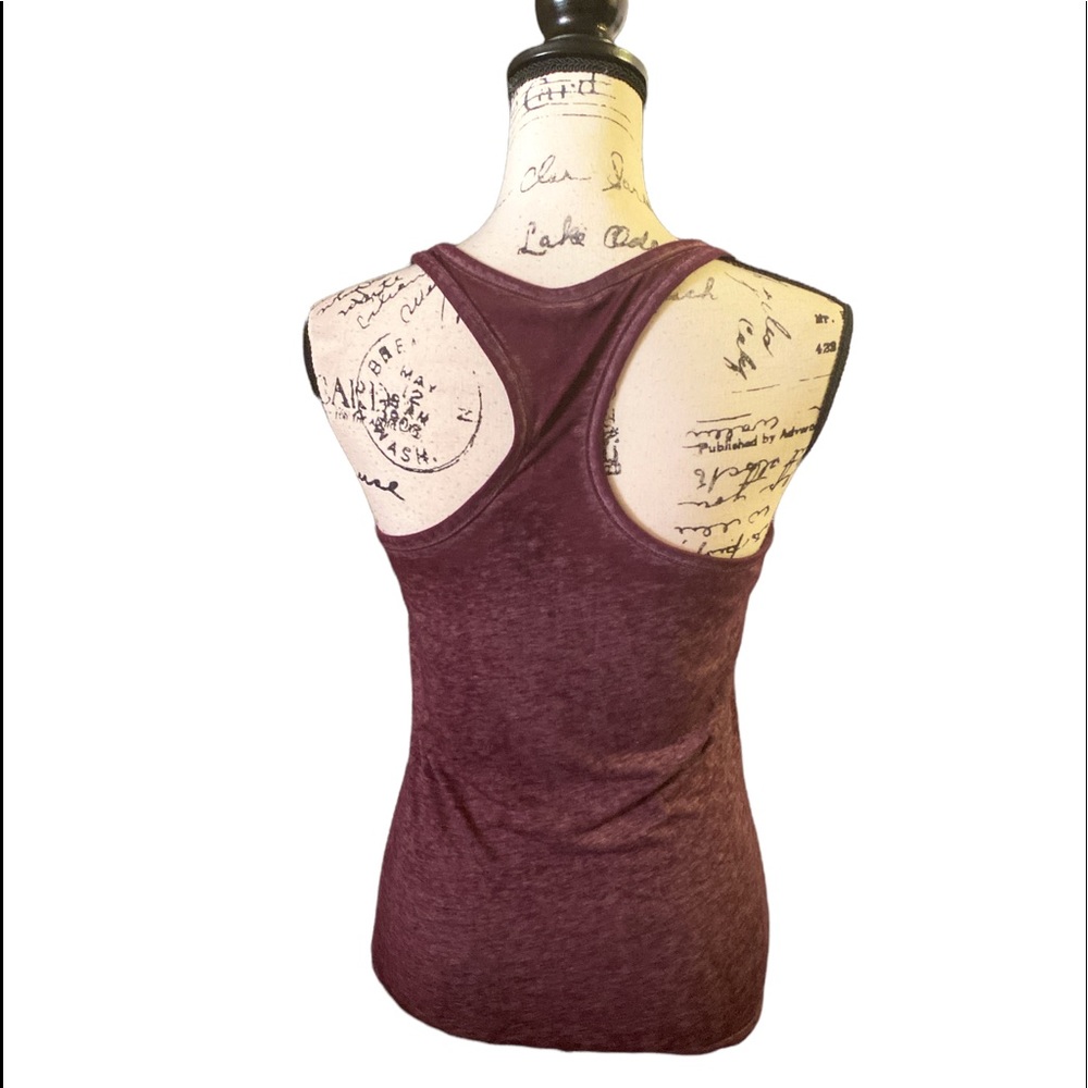 LE - Tank Top - Picture 3 of 5